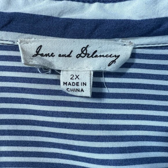 Jane and Delancey Tunic Top 2X Blue White Button Shirt Striped Roll Tab Sleeve - Picture 8 of 10